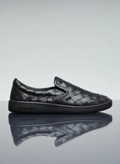 Bottega Veneta Intrecciato Slip-on Shoes In Black