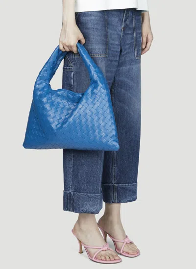 Bottega Veneta Hop Small Shoulder Bag In Blue