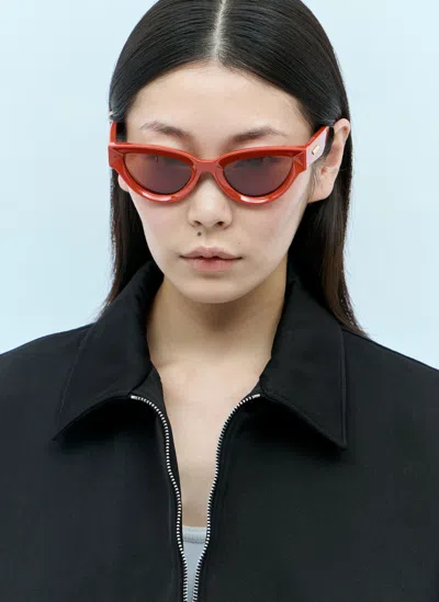 Bottega Veneta Sharp Cat Eye Sunglasses In Orange