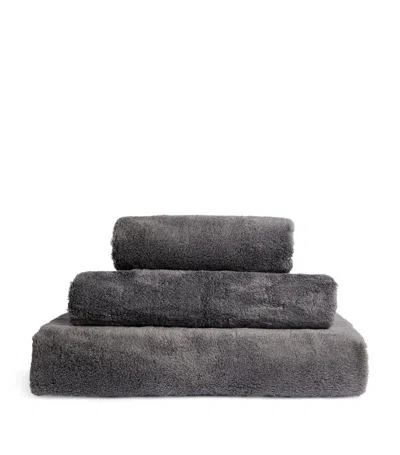 Uchino Blissful Hand Towel (34cm X 85cm) In Grey