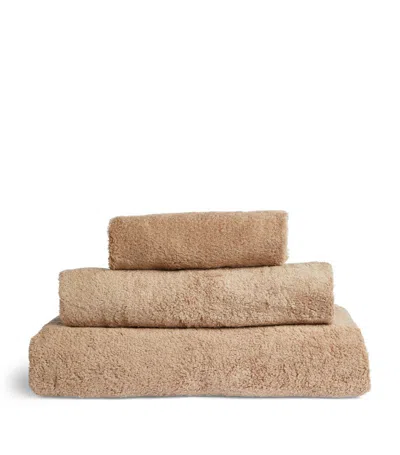 Uchino Blissful Hand Towel (34cm X 85cm) In Beige