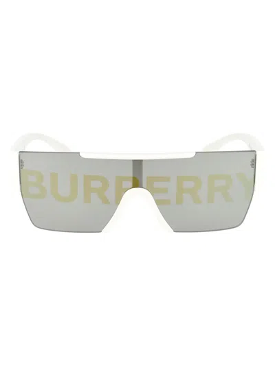 Burberry Sunglasses In 3007/h White