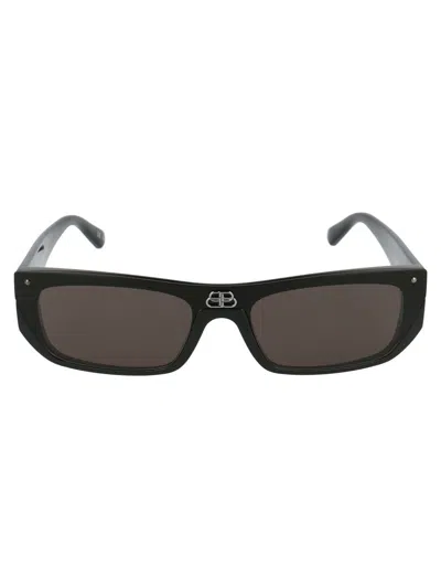 Balenciaga Shield Rectangular-frame Sunglasses In 001 Black Black Grey