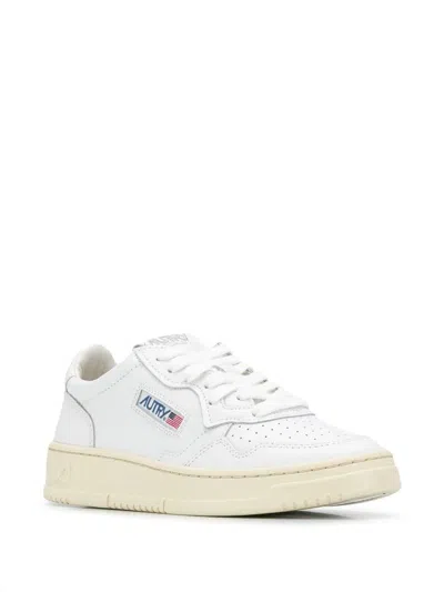 Autry Medalist Low Trainer In White