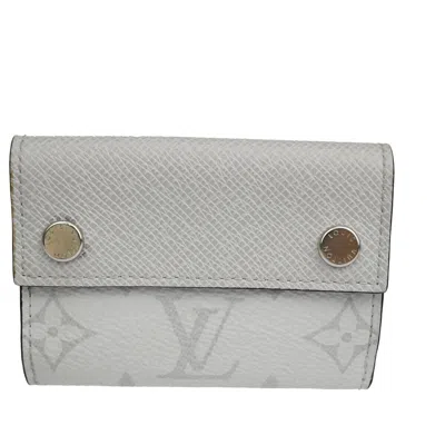 Pre-owned Louis Vuitton Discovery Grey Canvas Wallet  ()