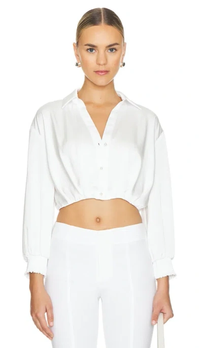 Alice And Olivia Pierre Cropped Button-front Satin Shirt In 米白