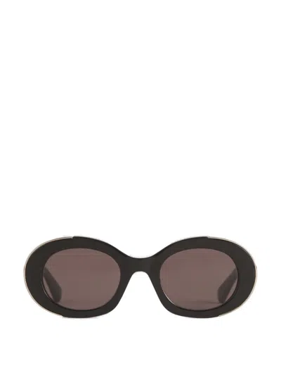Alexander Mcqueen Eyewear The Grip Oval Frame Sunglasses In Black