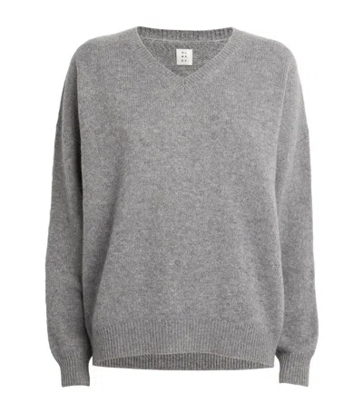 Almada Label Cashmere V-neck Zaya Sweater In Grey