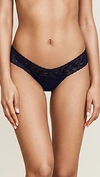 Hanky Panky Petite Signature Lace Low Rise Thong In Navy