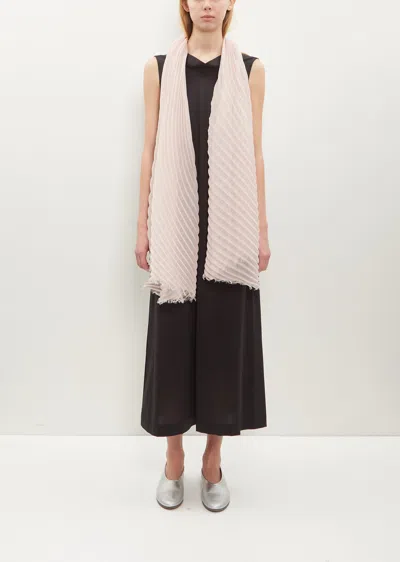 Issey Miyake Feather Ramie Pleats Stole In Light Pink