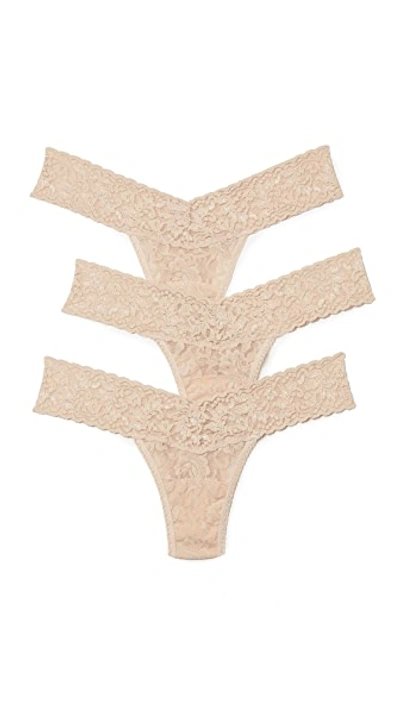 HANKY PANKY 3 PACK SIGNATURE LACE LOW RISE THONG CHAI,HANKY41004