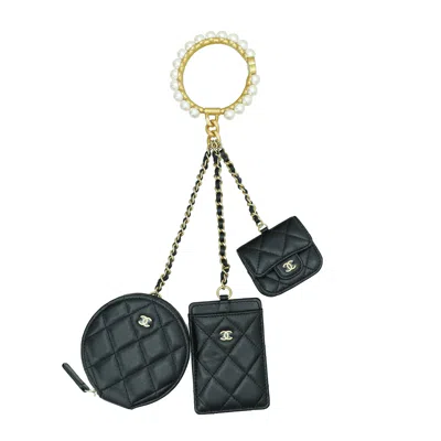Pre-owned Chanel Pearl Crown Cc Wristlet Multi Pouches In Gold