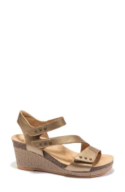 Halsa Footwear Gisella Wedge Sandal In Bronze