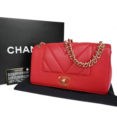 Pre-owned Chanel Mademoiselle Leather Shoulder Bag () In Red