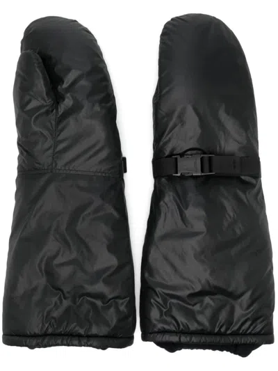 Takahiromiyashita The Soloist Buckle-strap Mittens In Black