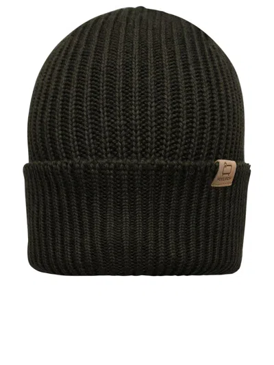 Woolrich Logo Label Ribbed Beanie In Green
