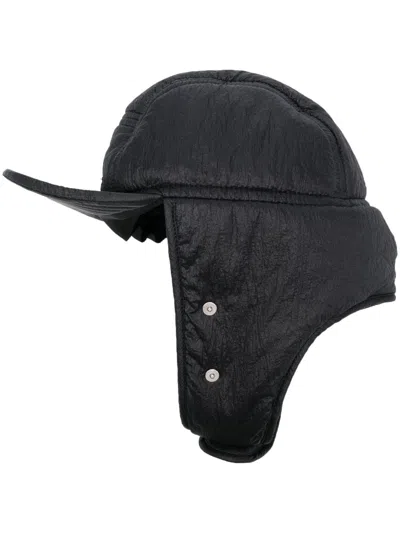 Givenchy Crinkled Ear-flap Cap In Schwarz