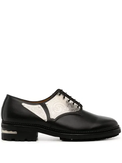 Toga Virilis Black Metal Plate Oxfords In Schwarz