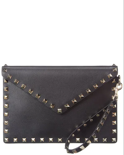 Valentino Garavani Rockstud Medium Pouch In Black