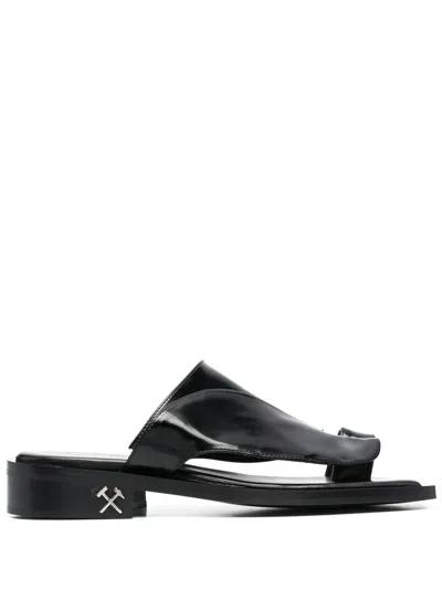 Gmbh Kaan High-shine Sandals In Black Black