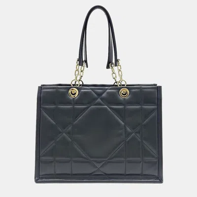 Pre-owned Dior Christian  Essential Medium Tote Bag In Black