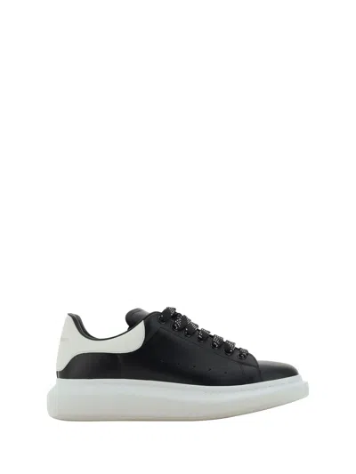 Alexander Mcqueen Larry Leather Sneaker In Black