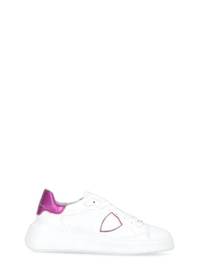 Philippe Model Tres Temple Low In White And Fuchsia Color Leather In Blanco
