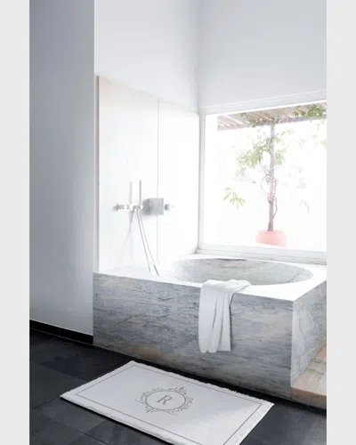 Graccioza Egoist "r" Monogrammed Bath Rug In White/fog