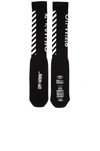 OFF-WHITE DIAGONAL SOCKS IN BLACK.,OMRA006F174021261001