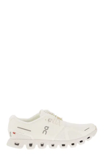 On Cloud 5 - Sneakers In White