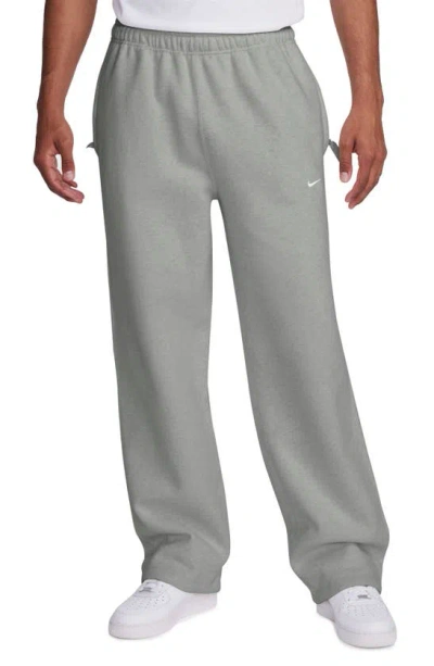 Nike Men's Solo Swoosh Open-hem Fleece Pants In Grey