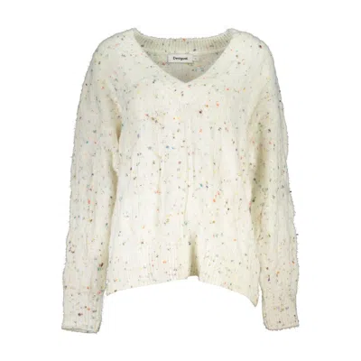 Desigual Chic Contrast V-neck Sweater With Logo Detail In White