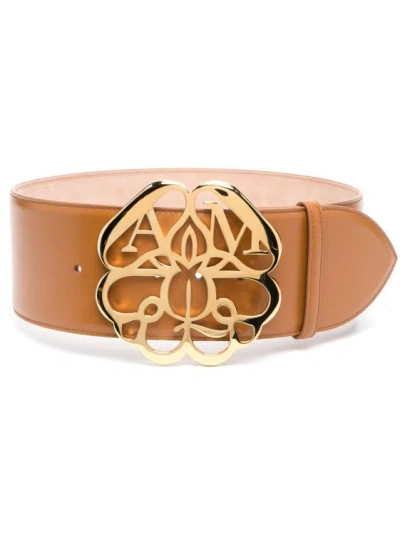 Alexander Mcqueen Flower Logo Plaque Buckle Belt In Neutrals