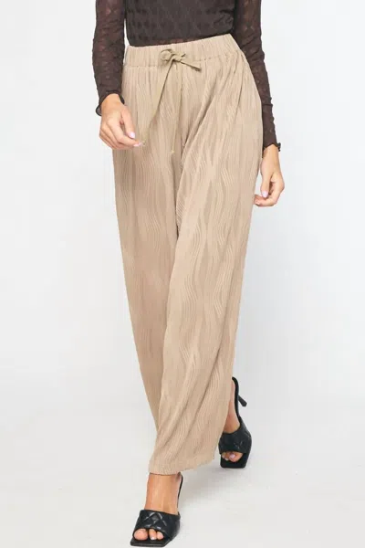 Entro Textured Wide Leg Pant In Mocha In Brown