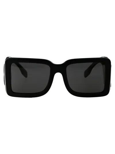 Burberry Sunglasses In 409387 Black
