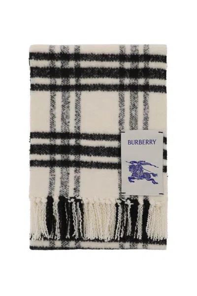 Burberry Logo Patch Fringed-edge Scarf In Transparent