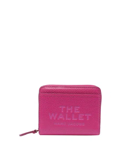 Marc Jacobs Logo Printed Zipped Mini Compact Wallet In Nude & Neutrals