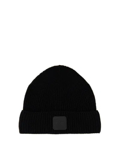 C.p. Company Beanie Hat With Logo In Black