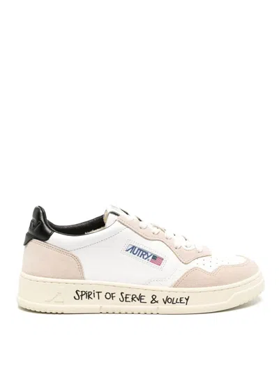 Autry Medalist Leather Trainers In White