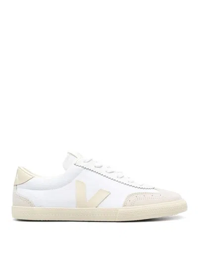 Veja Volley Canvas Trainers In White