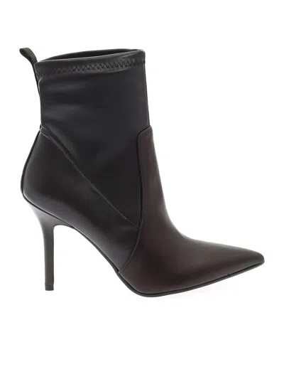 Karl Lagerfeld Pointed Ankle Boots In Black