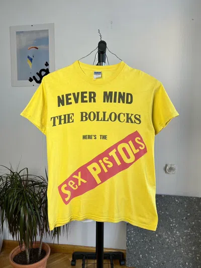 Pre-owned Band Tees X Rock T Shirt Vintage 2003 Never Mind The Bollocks Sex Pistols T-shirt In Yellow