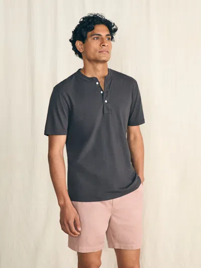 Faherty Short-sleeve Sunwashed Henley T-shirt In Washed Black