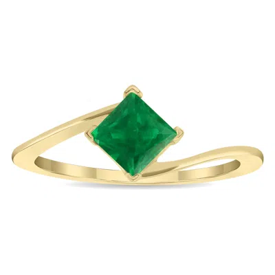 Sselects Women's Solitaire Square Shaped Emerald Wave Ring In 10k Yellow Gold In Green