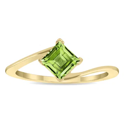 Sselects Women's Solitaire Square Shaped Peridot Wave Ring In 10k Yellow Gold In Green