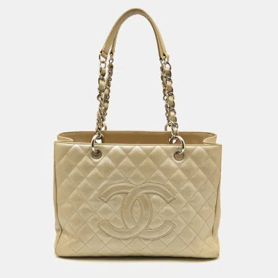 Pre-owned Chanel Pearlquilted Caviar Leather Gst Shopper Tote In White