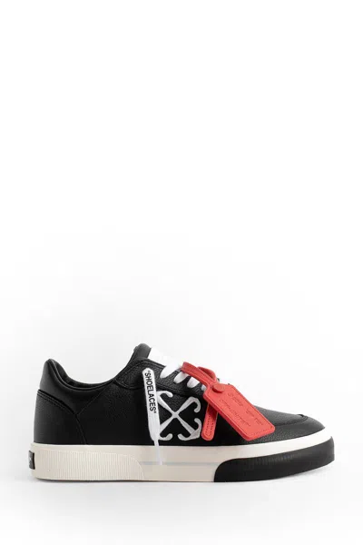 Off-white Trainers In Black