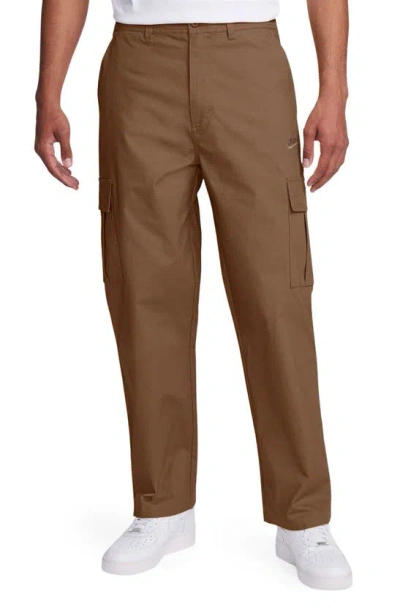 Nike Club Stretch Cotton Cargo Trousers In Brown