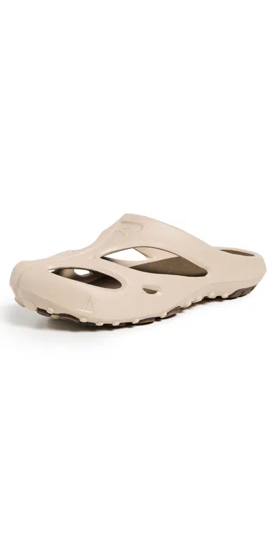 Keen Taupe Shanti Clogs In Plaza Taupe/canteen