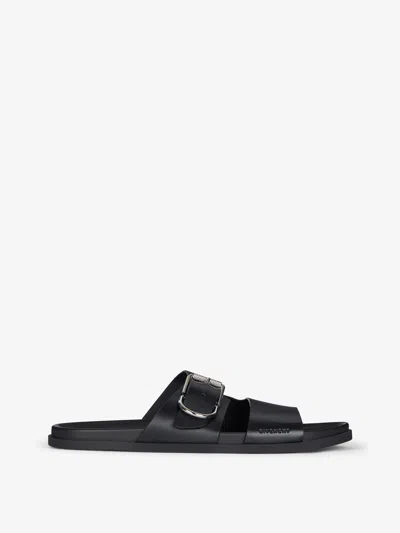 Givenchy Voyou Flat Sandals In Grained Leather In Black